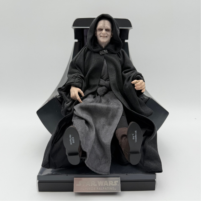 Star Wars Hot Toys MMS468 Emperor Palpatine 1/6 scale Action Figure
