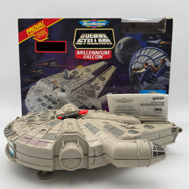 Star Wars Galoob Micro Machines Action Fleet Millenium Falcon Playset