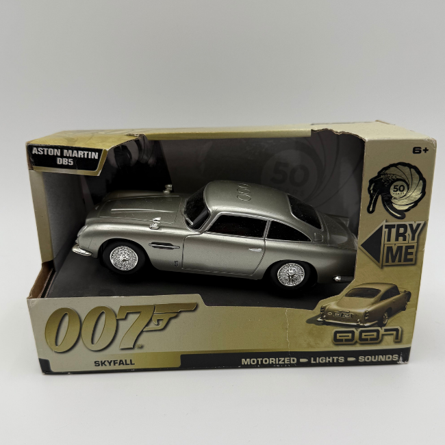 James Bond 007 Skyfall Aston Martin DB5 Lights and sound