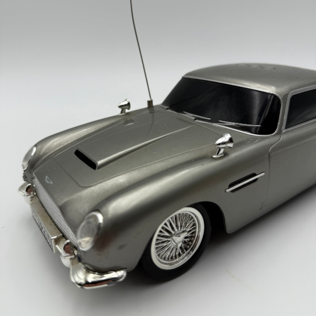James Bond 007 Aston Martin Electronic Vehicle