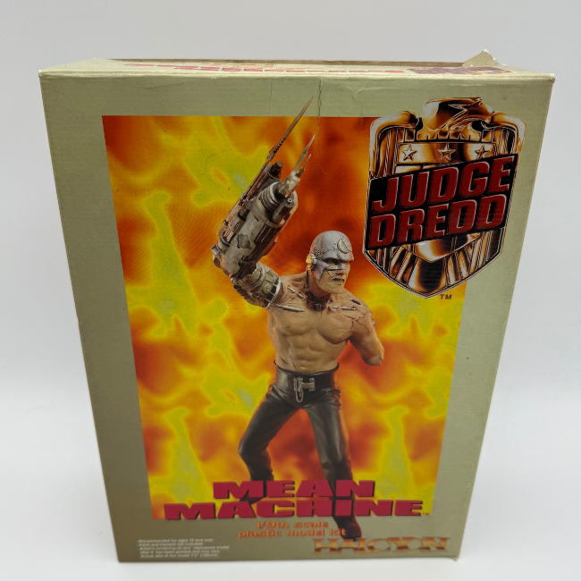 Judge Dredd Mean Machine 1/9 Scale Plastic Model Kit – Essex Toy Cave