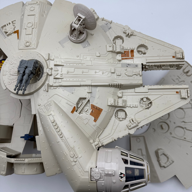 Star Wars Vintage ROTS 1983 Millenium Falcon Boxed Complete