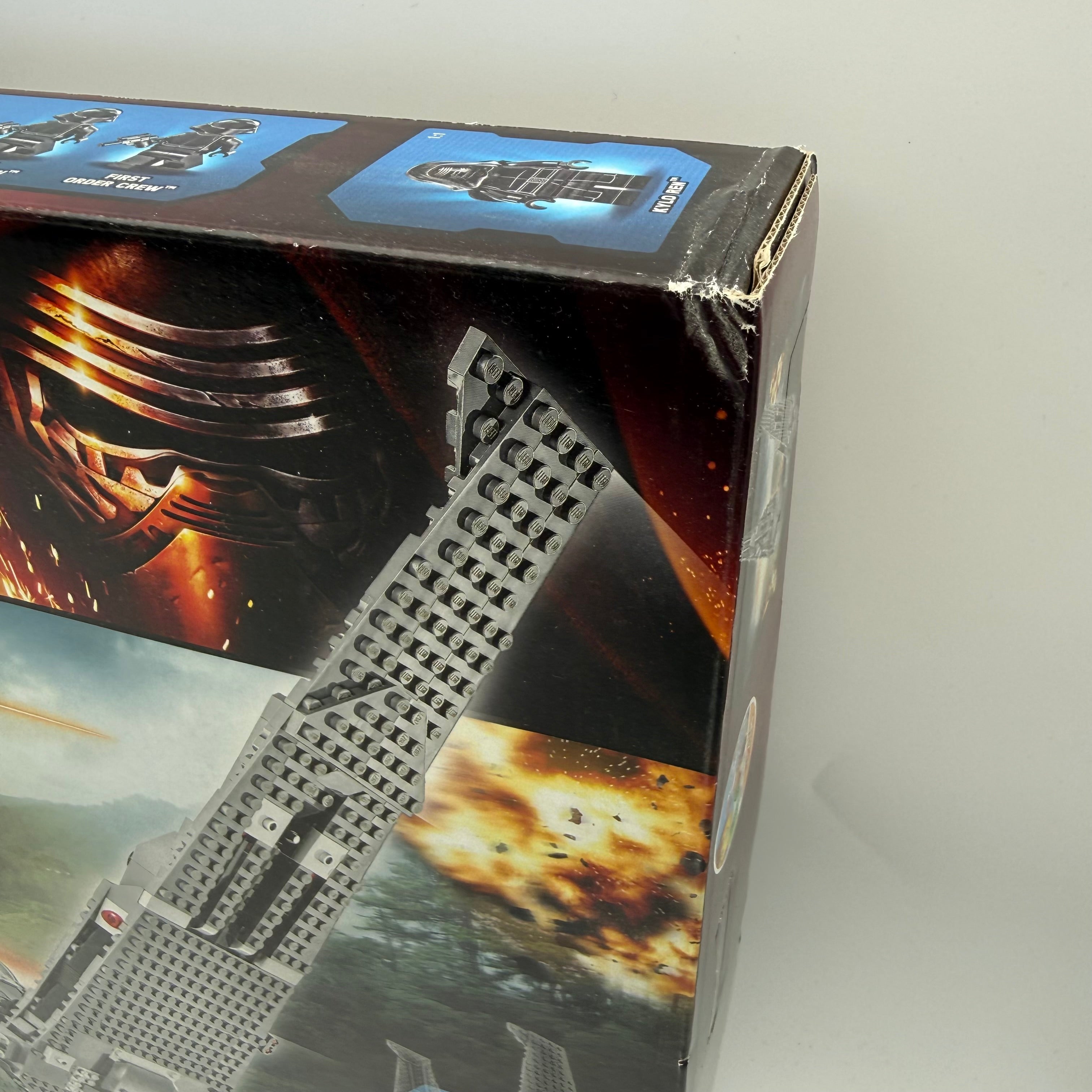 LEGO Star Wars 75104 Kylo Ren’s Command Shuttle Sealed Set