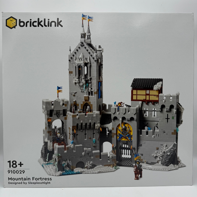 LEGO Bricklink Designer Mountain Fortress 910029 Set