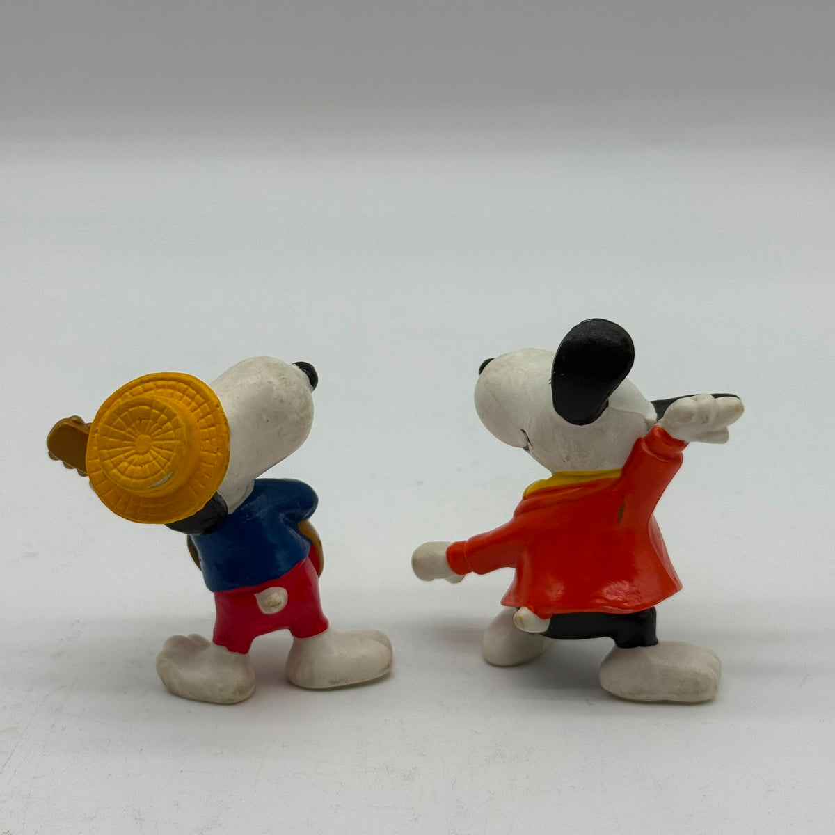 Snoopy PVC Around the World Tour x2 Figures