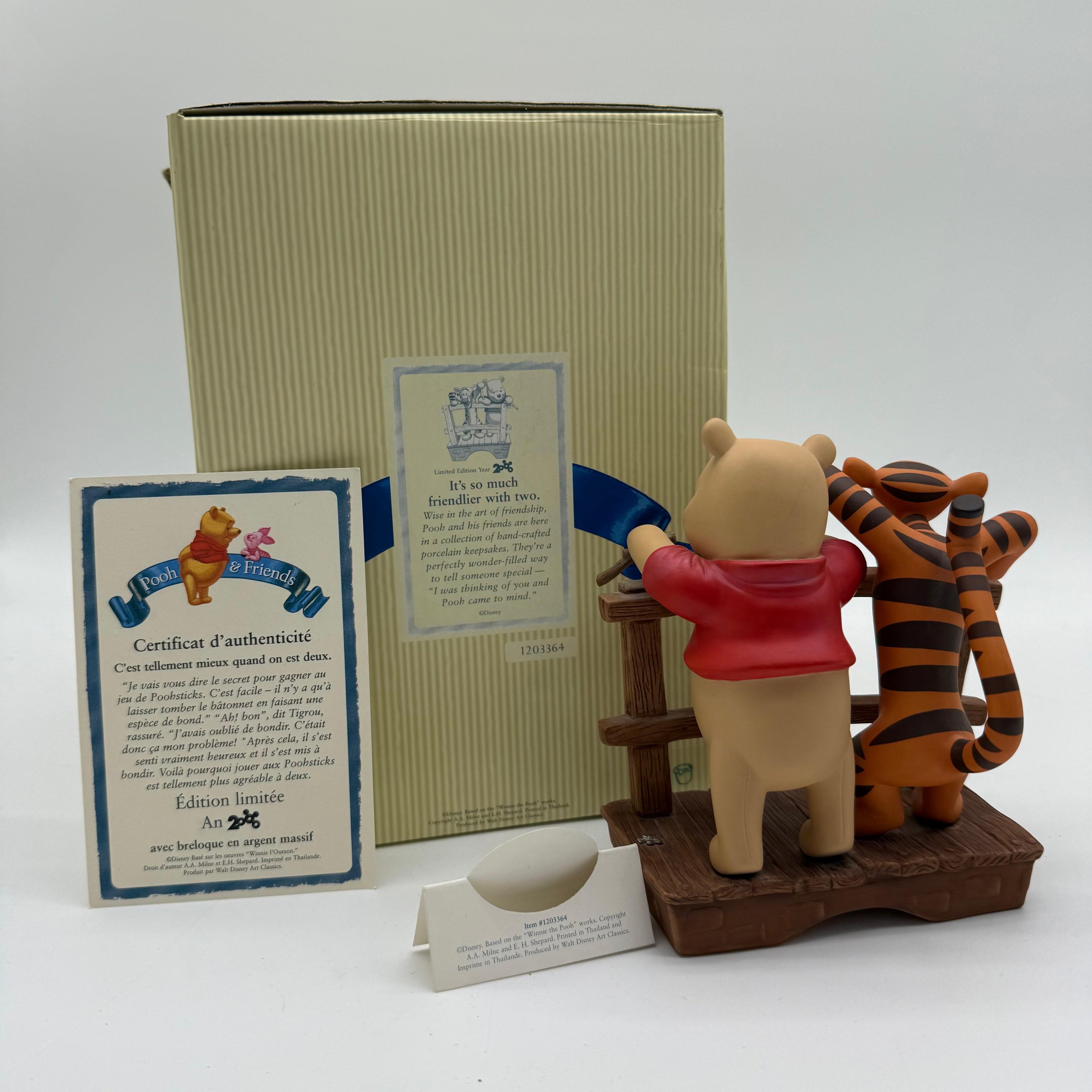 Disney Pooh & Friends ‘It’s so much friendlier with two! - Figurine VGC