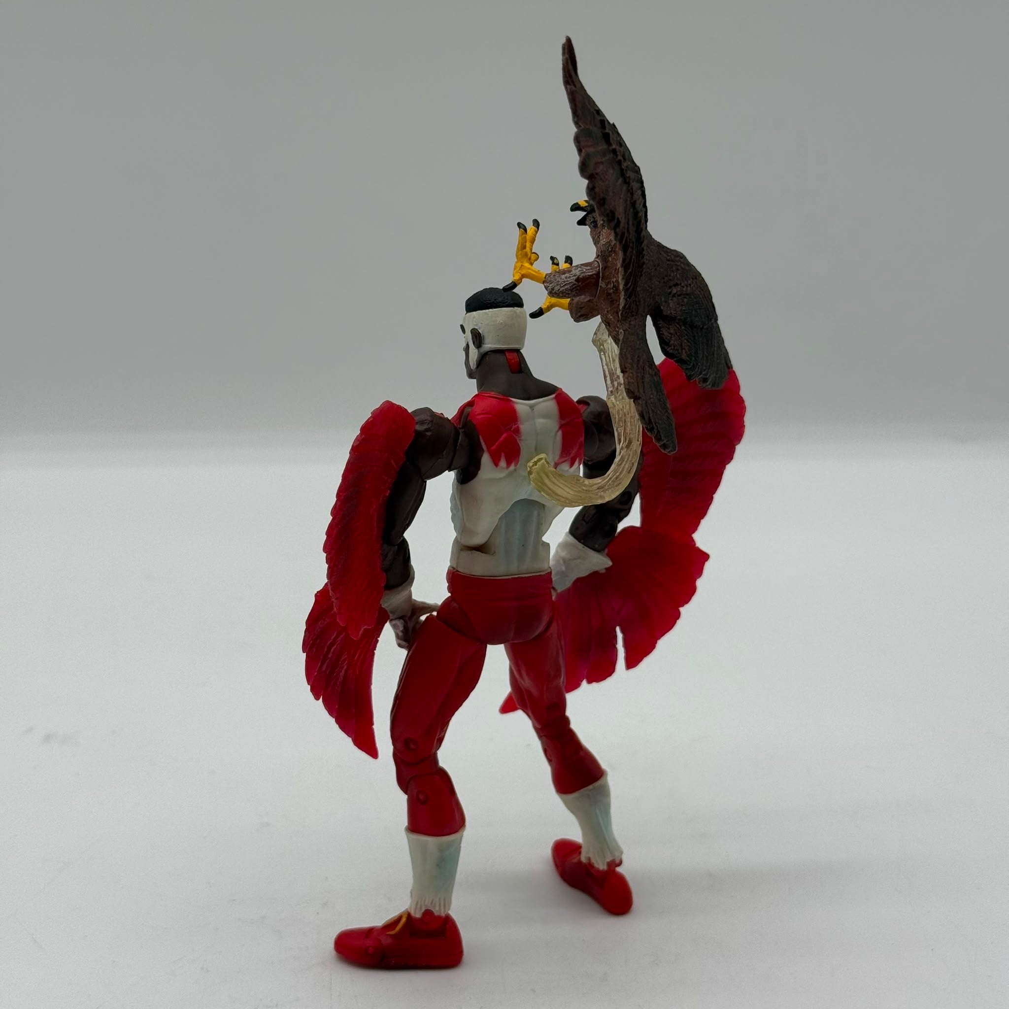 Marvel Toybiz Marvel Legends Falcon Action Figure