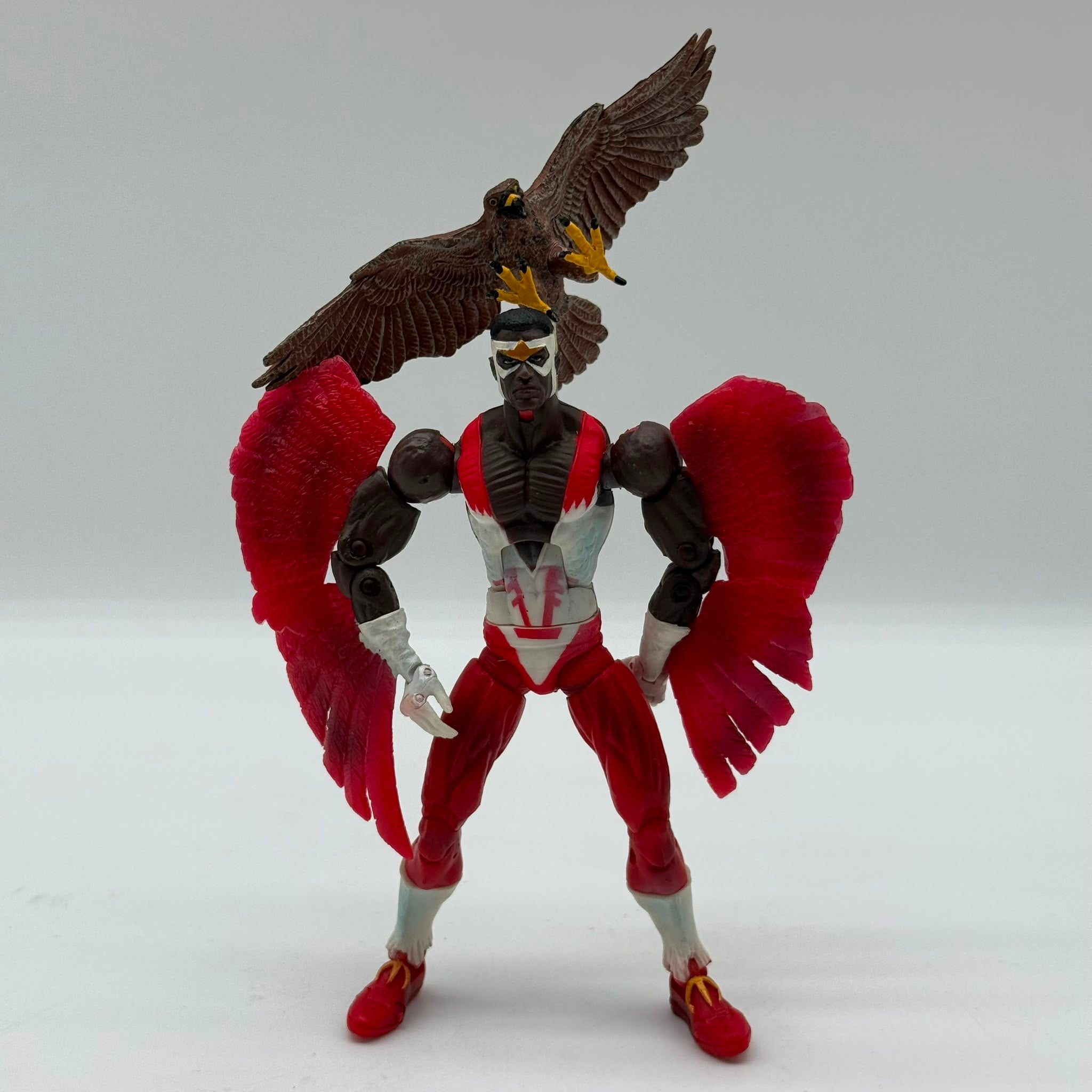 Marvel Toybiz Marvel Legends Falcon Action Figure