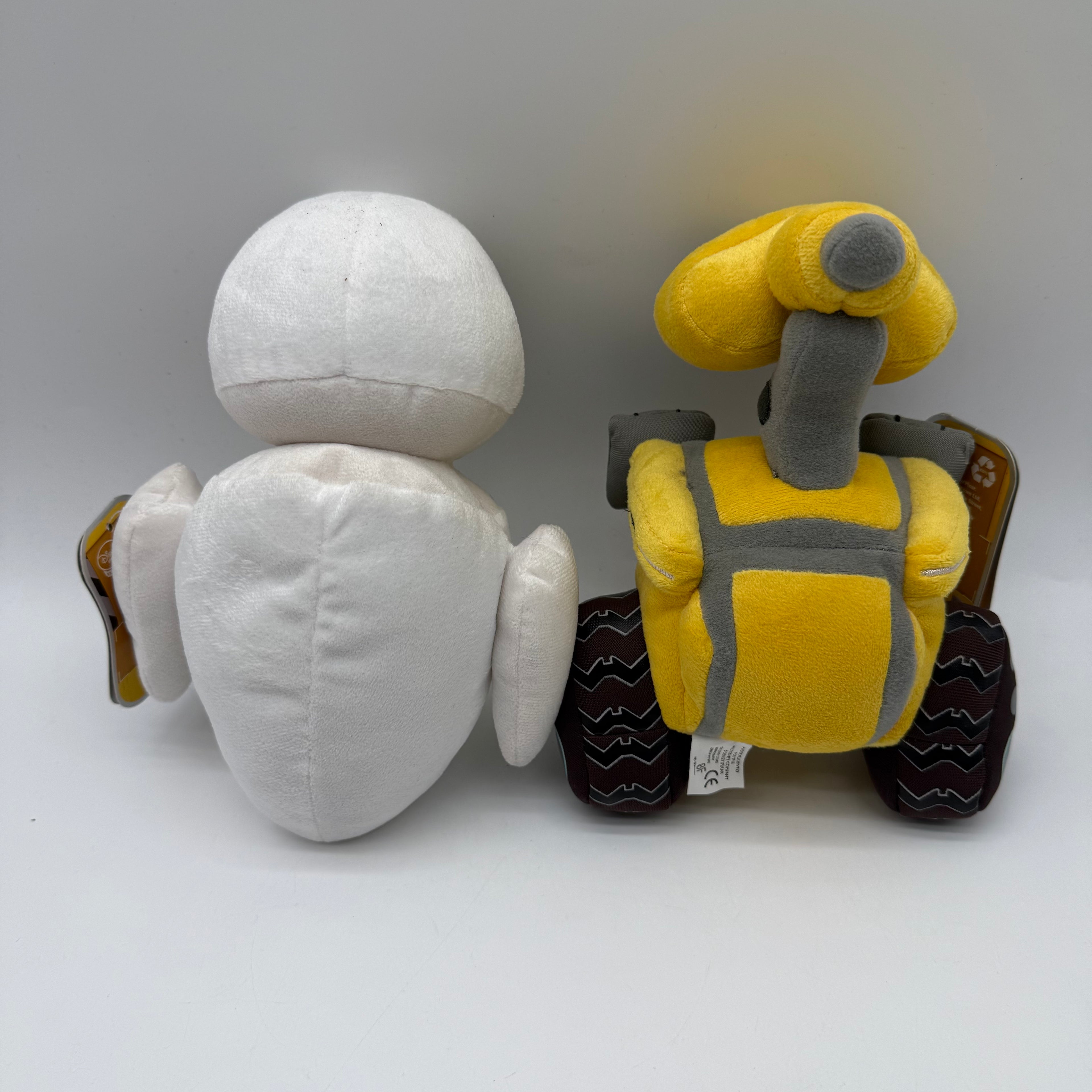 The Disney Store Exclusive Wall-E & Eve 8' Plush New with tags