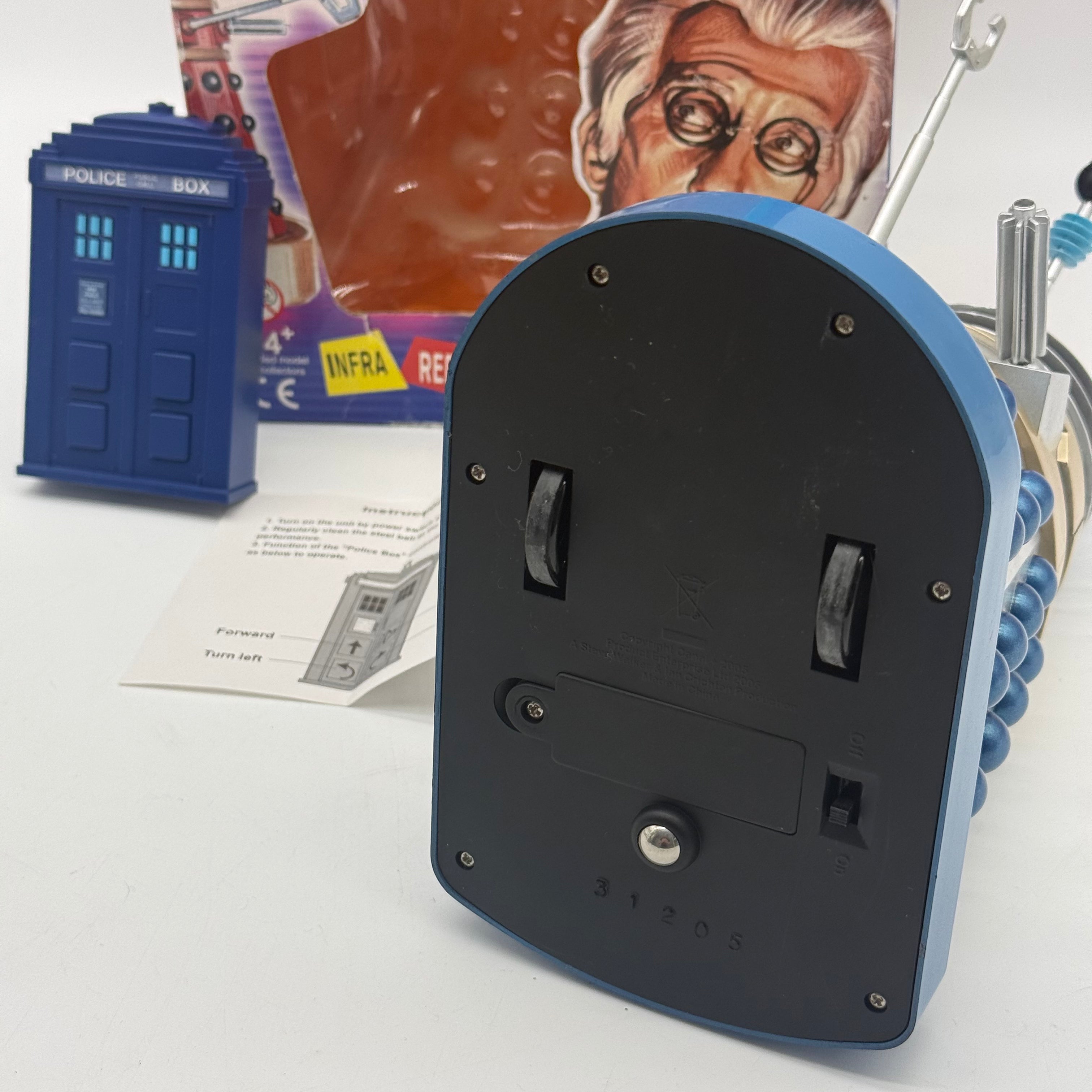 Doctor Who Peter Cushing Infra-Red Control Dalek Blue / Silver - Fully Working
