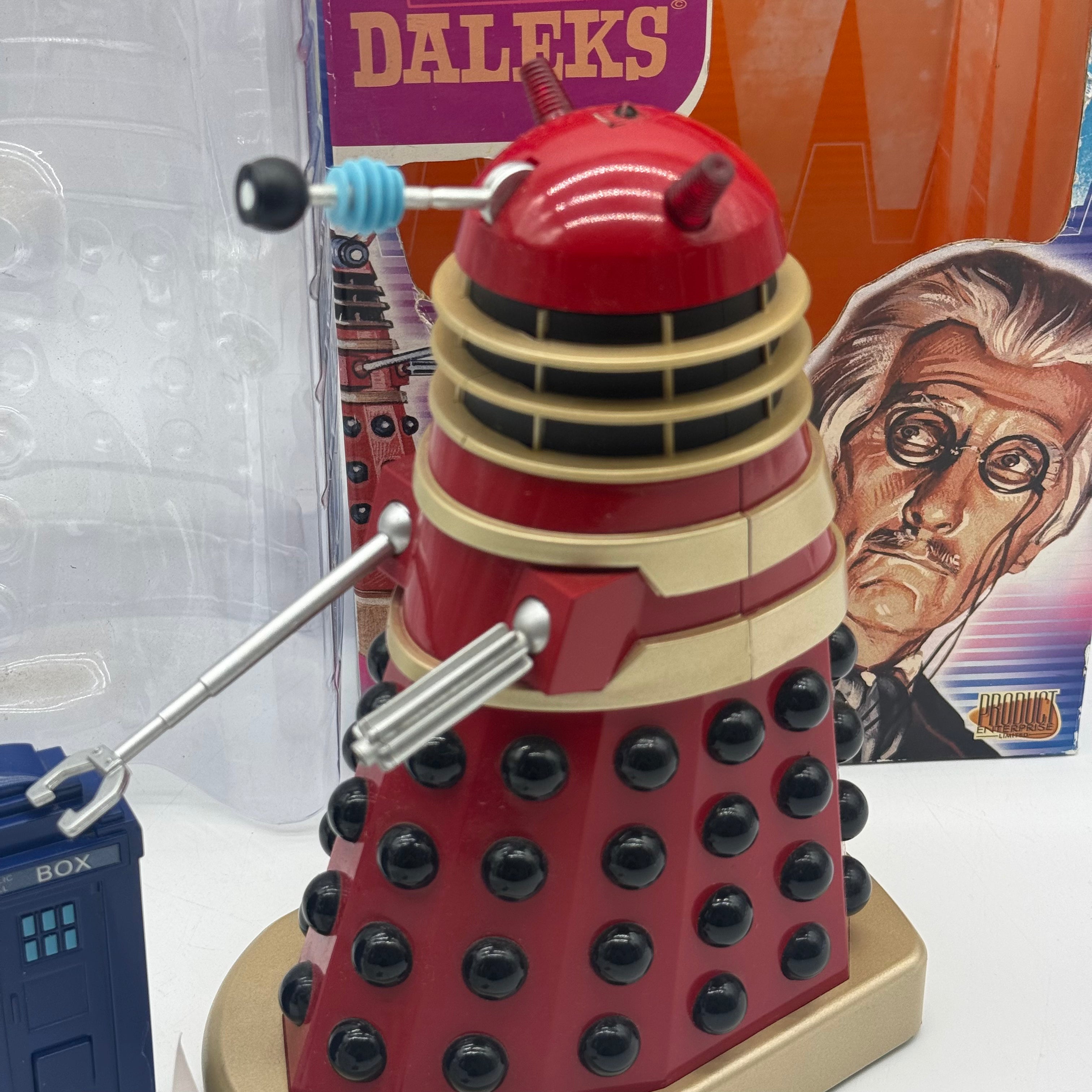Doctor Who Peter Cushing Infra-Red Control Dalek Red / Black - Fully Working