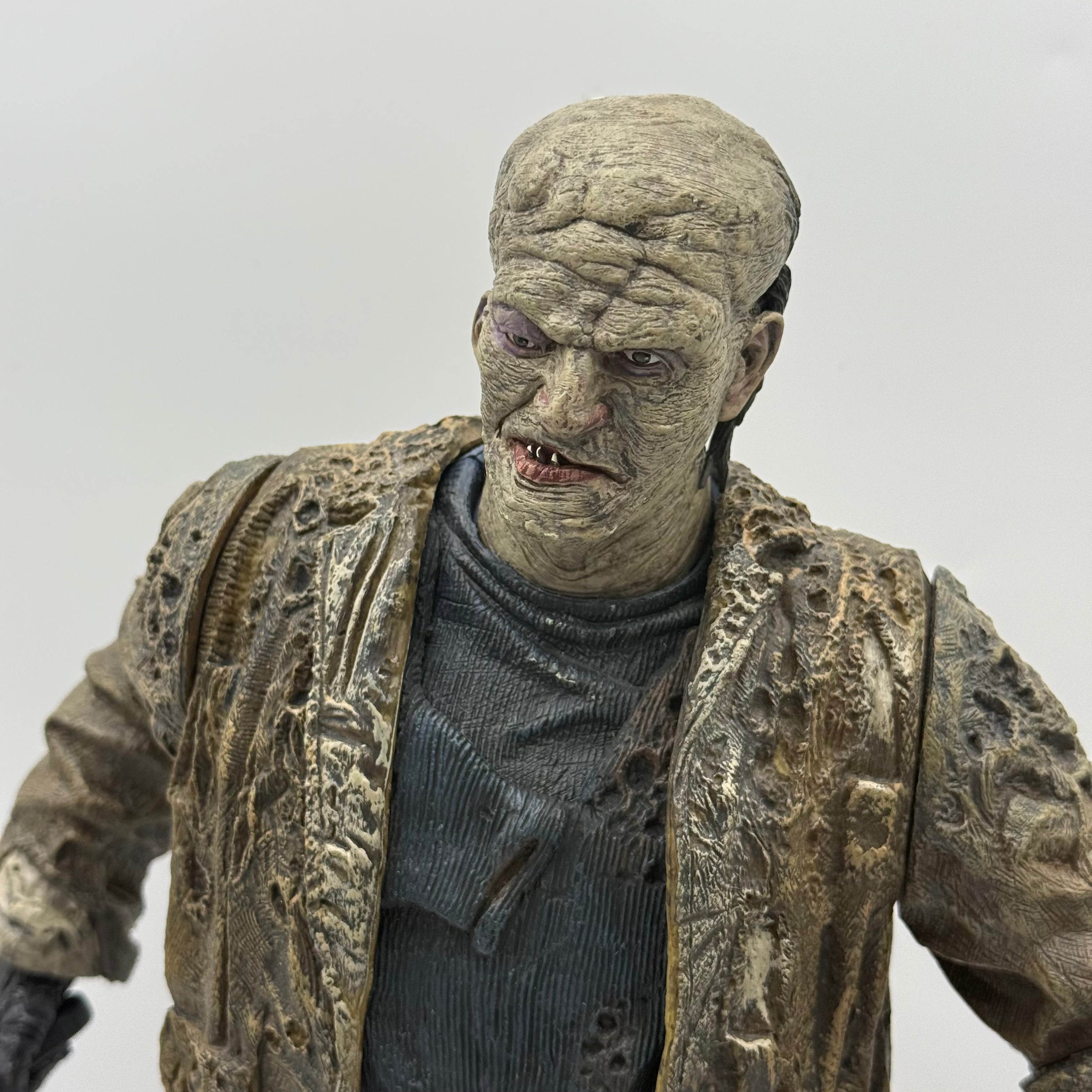 NECA 2004 Jason Voorhees Large 20' Figure with Mask / Accessories