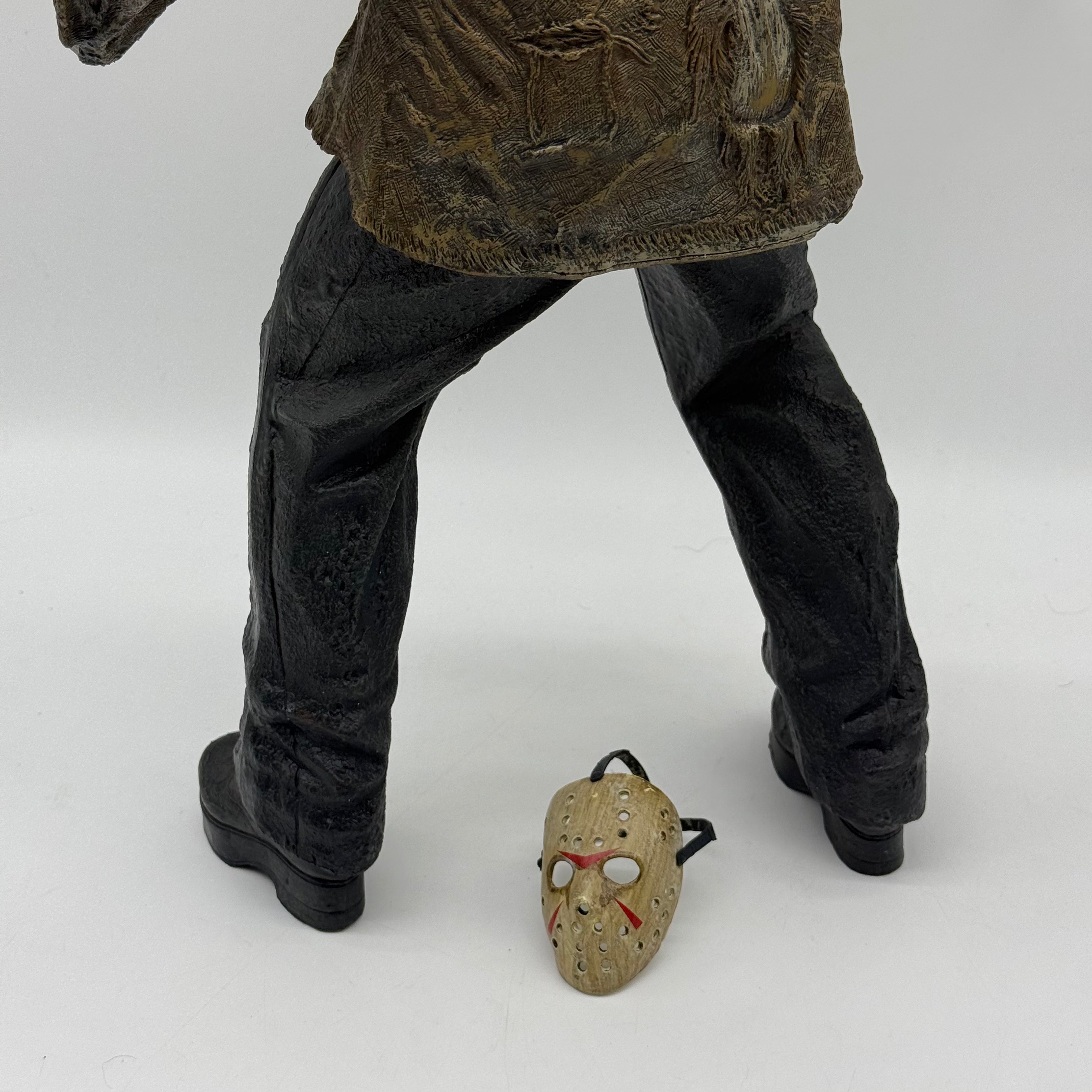 NECA 2004 Jason Voorhees Large 20' Figure with Mask / Accessories