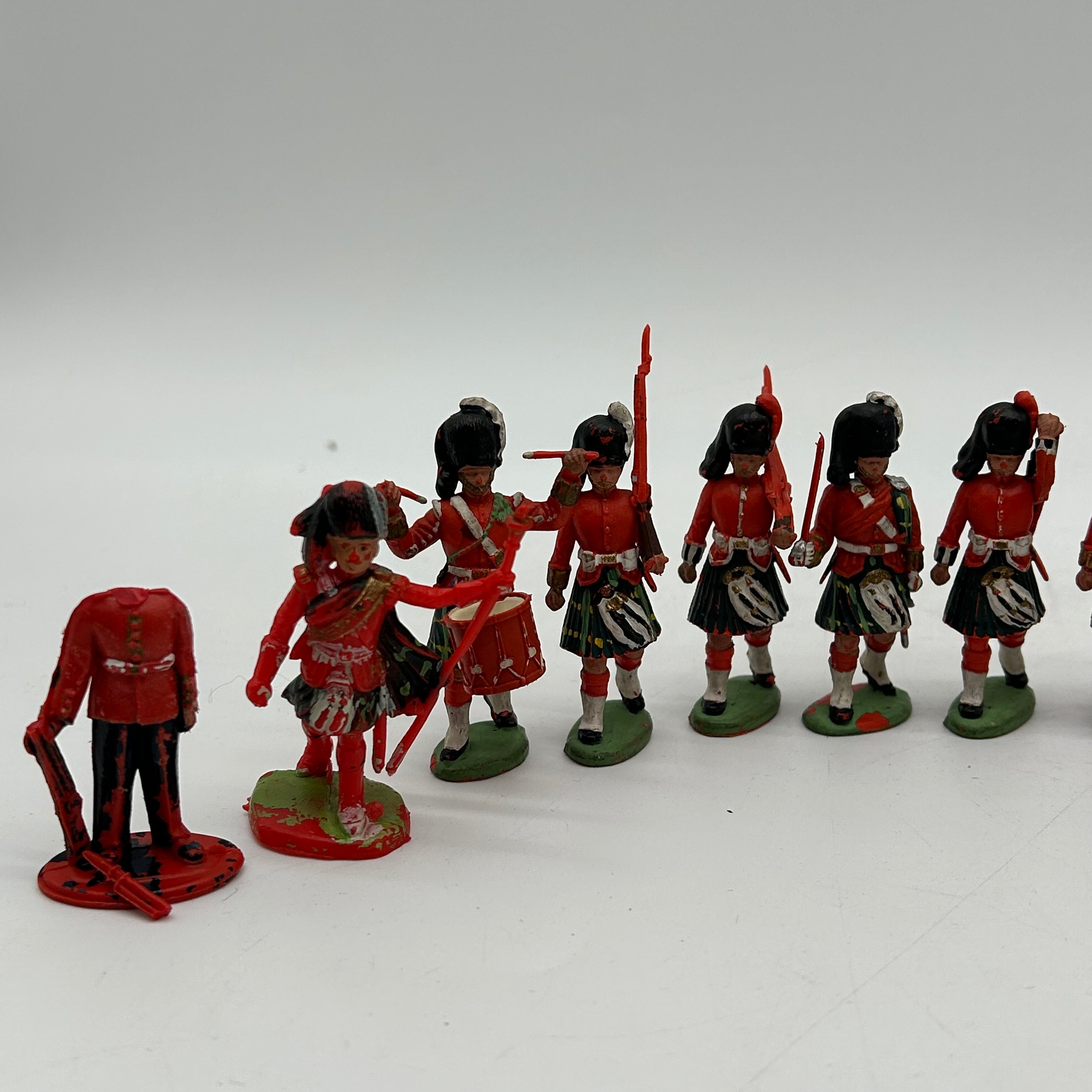 Vintage Herald 1960s Toy Soldiers Bundle x16