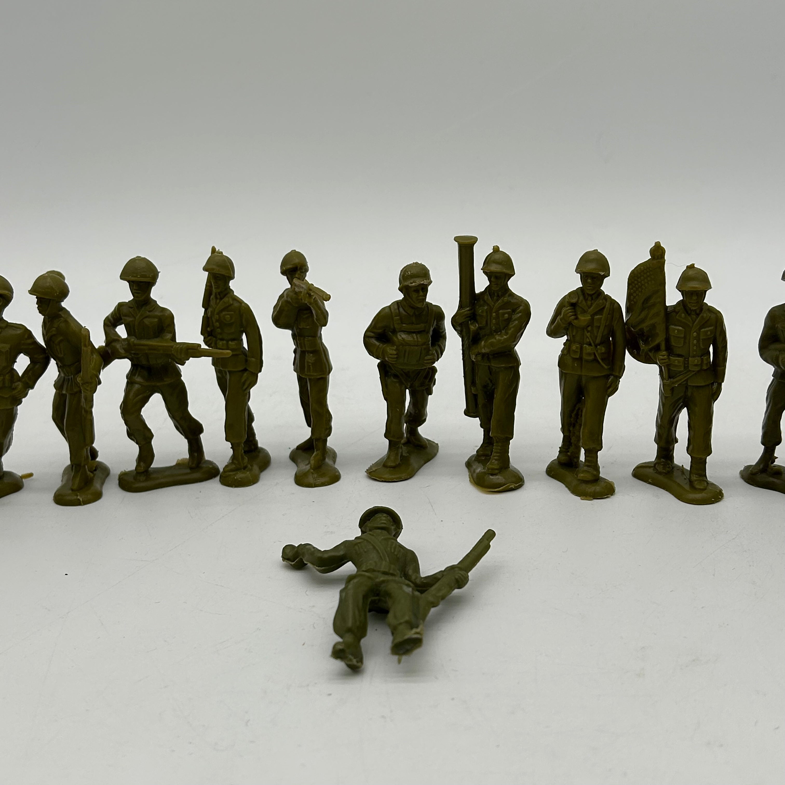 Vntage MPC Toy Soldiers 1960s Figure Bundle x18